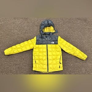 EUC The North Face Boys Teens Sz L 12 yellow grey puffer winter coat jacket hood